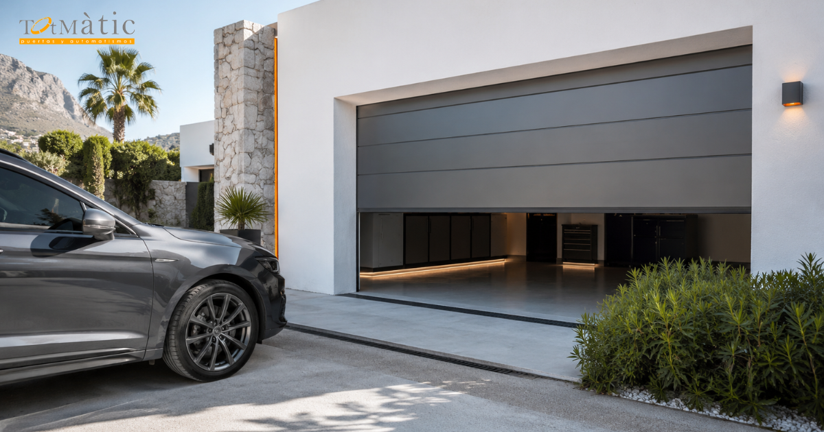 Puerta de garaje automática instalada por TotMàtic para viviendas y comunidades
